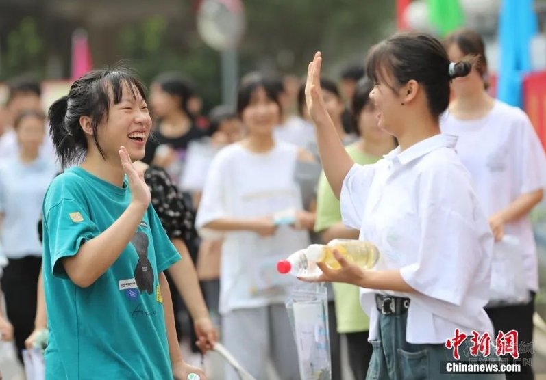 贾康谈消费税征收环节后移：对于酒业市场扩容是利好